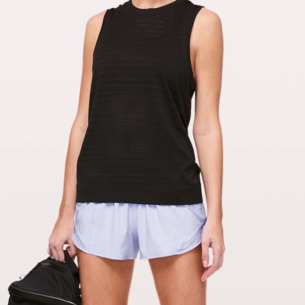Lululemon Hotty Hot Short II 2.5" - Picture 3 of 16